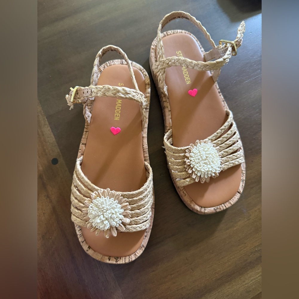 New Steve Madden Girls sandals size 2